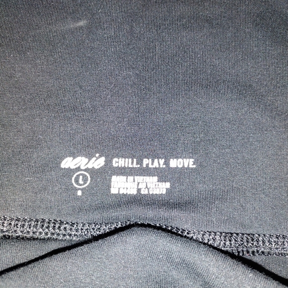 4 pairs of Aero leggings - Picture 3 of 3